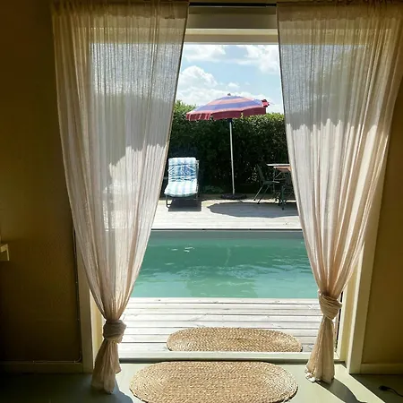 Artist's With Saltwater Pool Near Tisvilde Vakantiehuis Vejby Strand